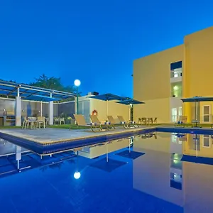 Express By Marriott 4*, Playa del Carmen México